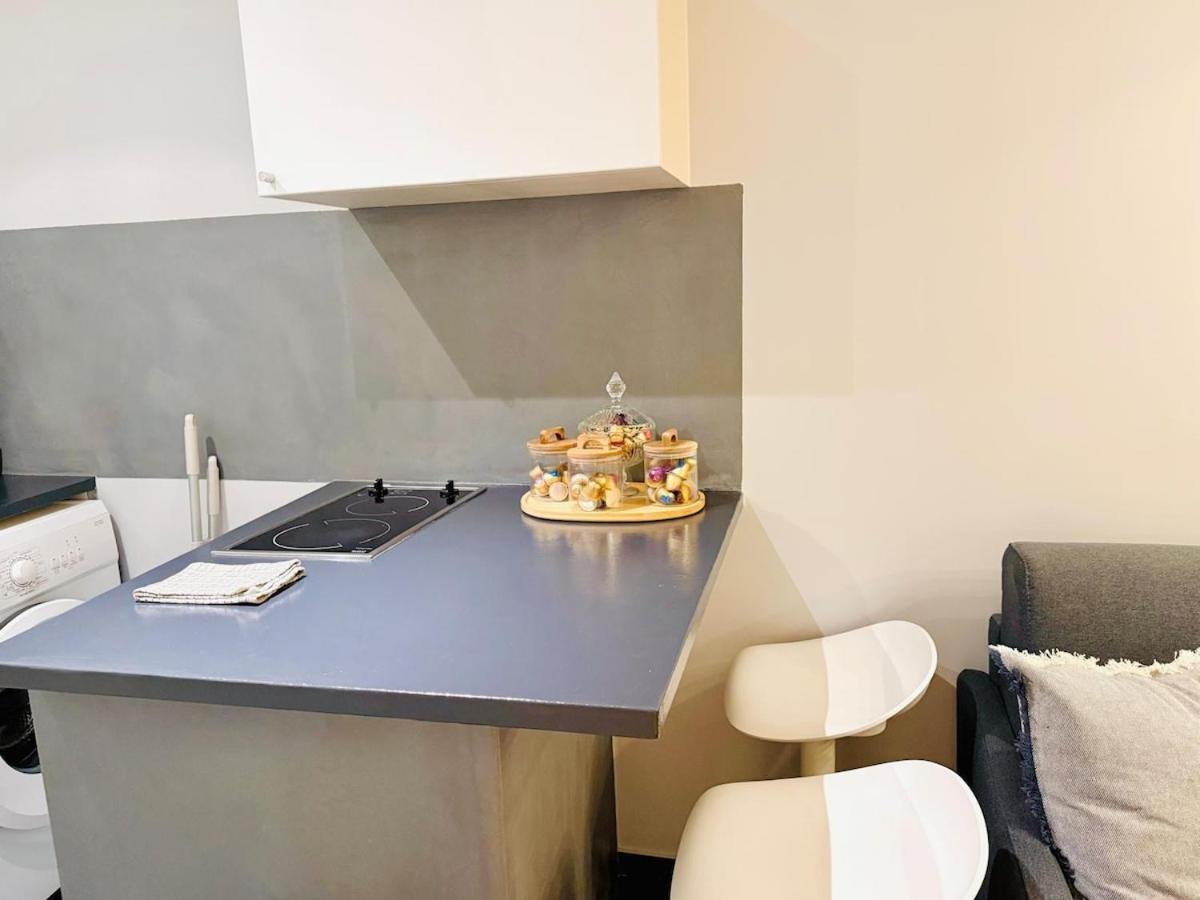Cocon Au Coeur De Montmartre Homestay *