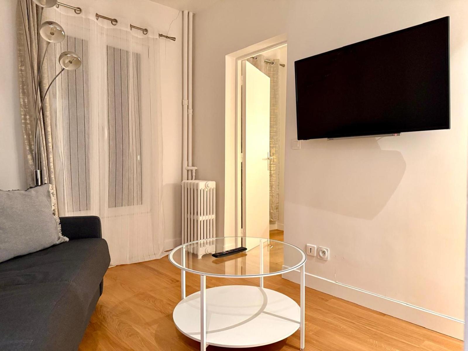 Cocon Au Coeur De Montmartre Homestay *