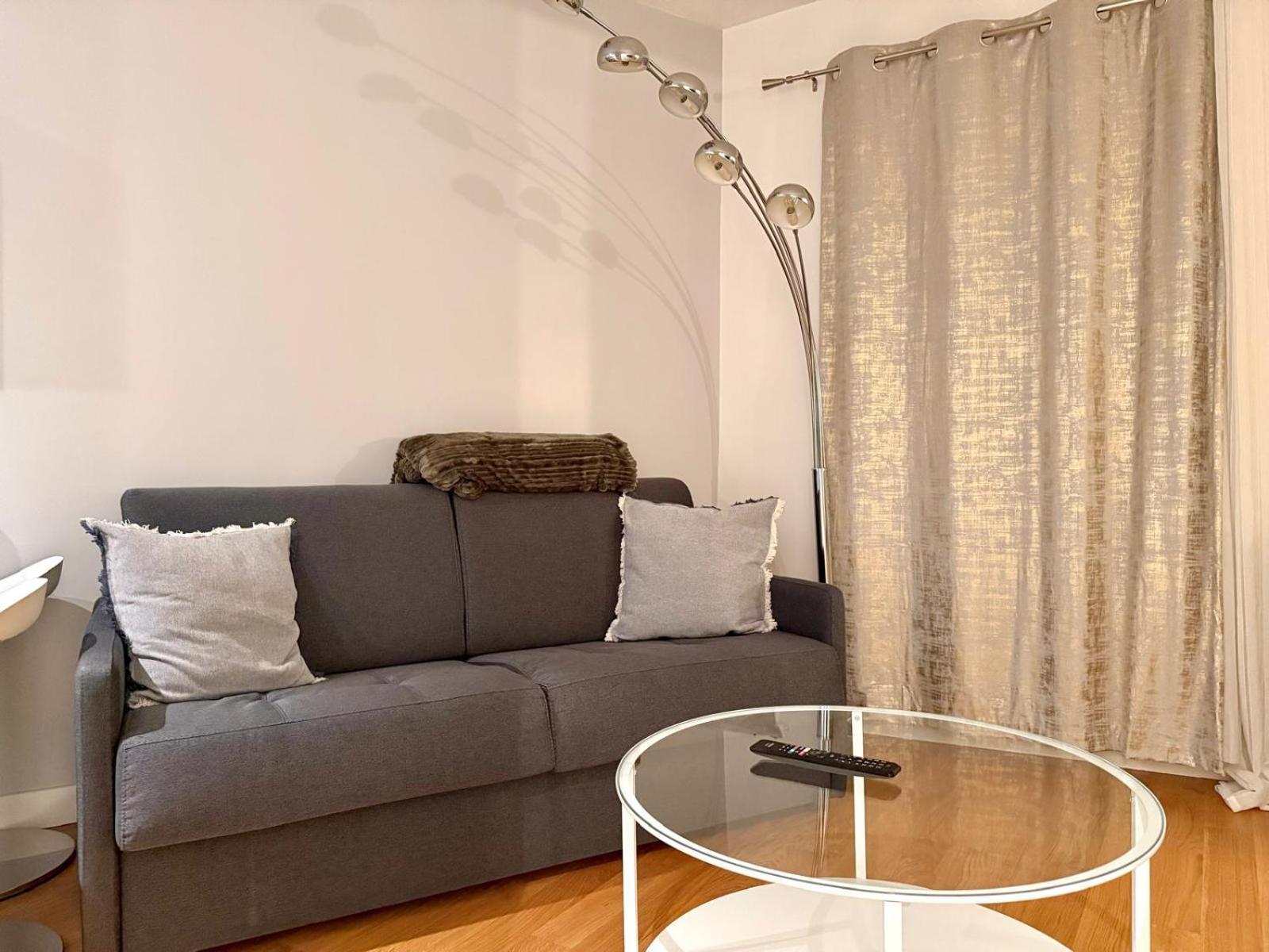 Cocon Au Coeur De Montmartre Homestay *